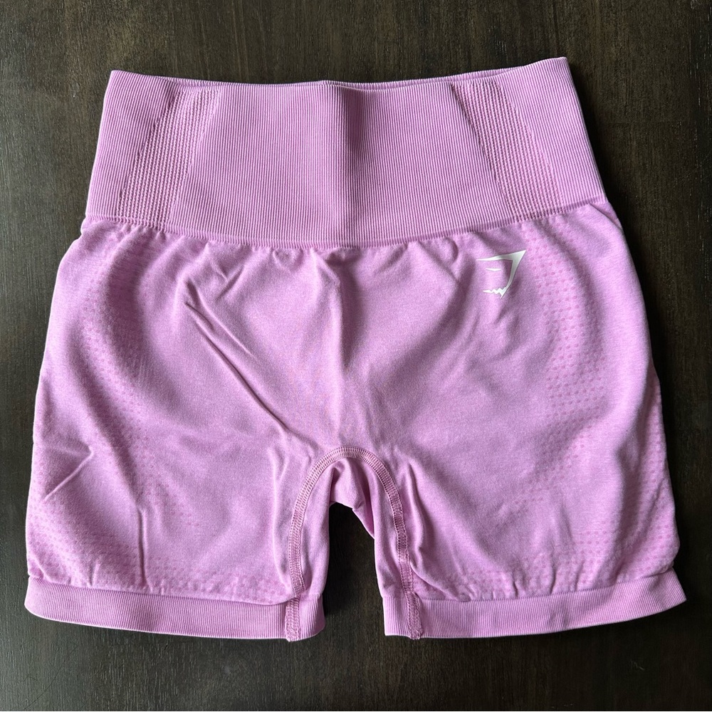Gymshark Pink Seamless Athletic Shorts & Crop Long Sleeve Set - Picture 4 of 10